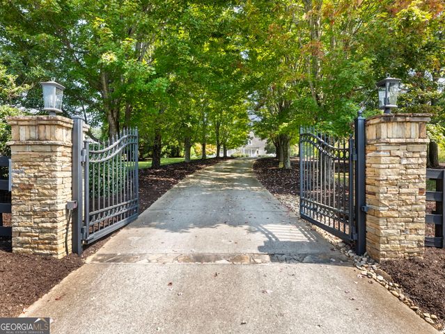 454 Summit Overlook Drive, Dawsonville, GA 30534