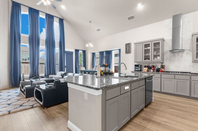 106 Spanish Bluebell Drive, Wylie, TX 75098