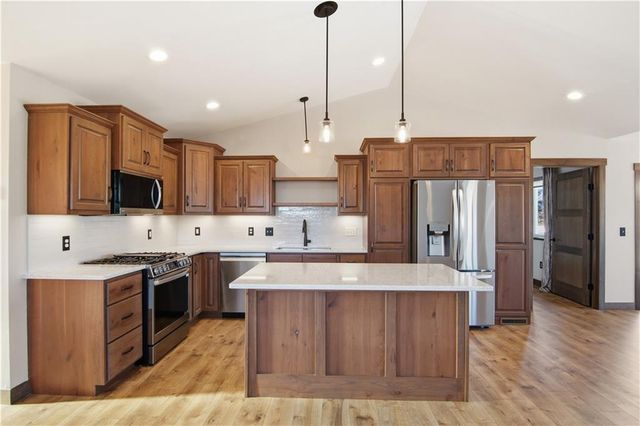 616 Hagman Street, Eau Claire, WI 54703