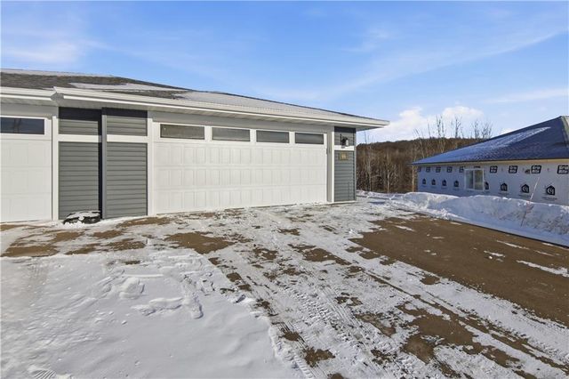 616 Hagman Street, Eau Claire, WI 54703