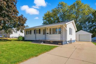 1111 Scott Avenue, Waterloo, IA 50701
