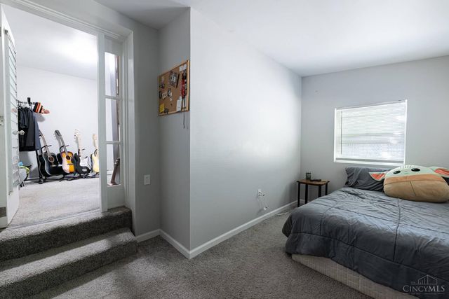 3320 Freddie Drive, Cincinnati, OH 45205