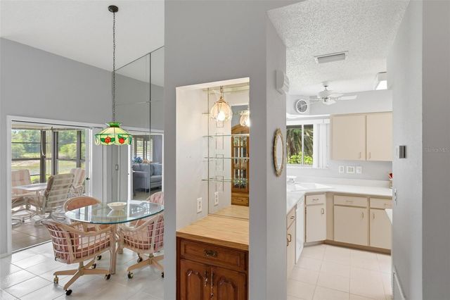 3016 SAIL POINTE CIRCLE 4A, Venice, FL 34293