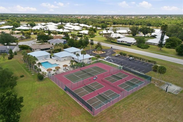 3016 SAIL POINTE CIRCLE 4A, Venice, FL 34293