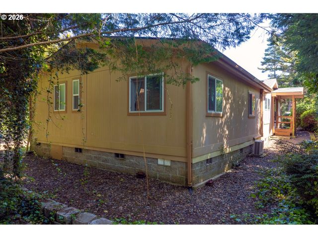 1600 RHODODENDRON Dr 6, Florence, OR 97439