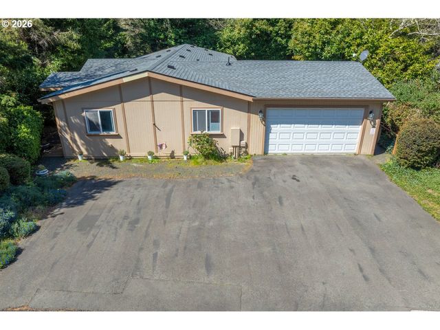 1600 RHODODENDRON Dr 6, Florence, OR 97439
