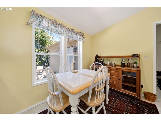 1600 RHODODENDRON Dr 6, Florence, OR 97439