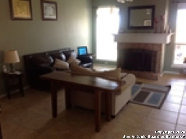 945 FOREST RIDGE PKWY, Schertz, TX 78154