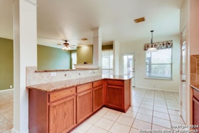 945 FOREST RIDGE PKWY, Schertz, TX 78154