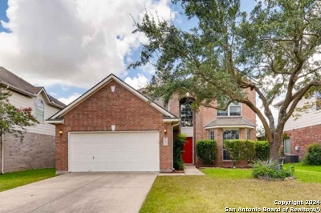 945 FOREST RIDGE PKWY, Schertz, TX 78154