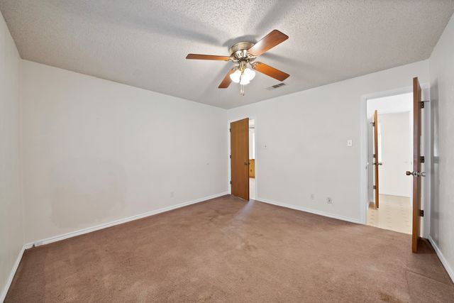 405 Shadowwood Trail, Ovilla, TX 75154