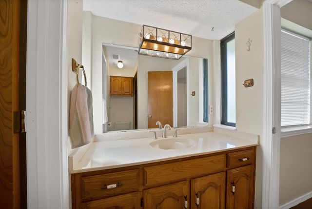 405 Shadowwood Trail, Ovilla, TX 75154