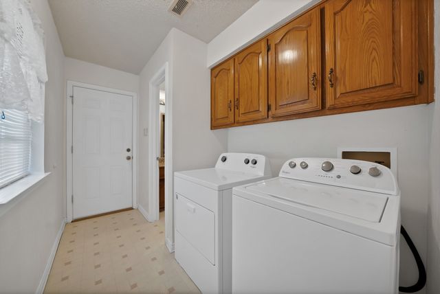 405 Shadowwood Trail, Ovilla, TX 75154