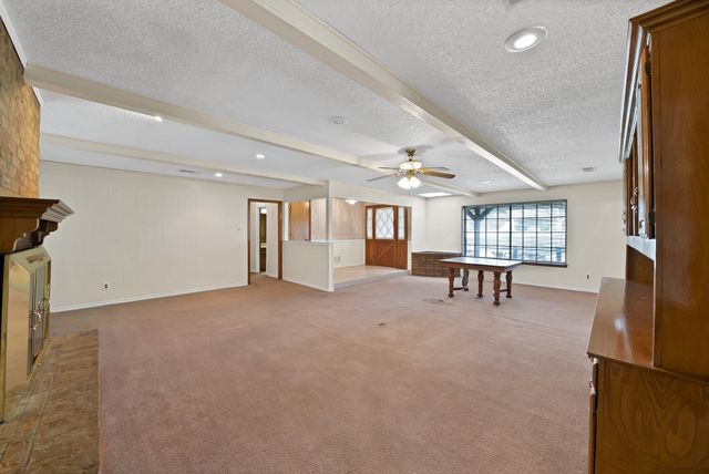 405 Shadowwood Trail, Ovilla, TX 75154