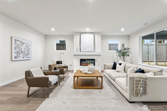 14311 14th Avenue Ct E, Tacoma, WA 98445