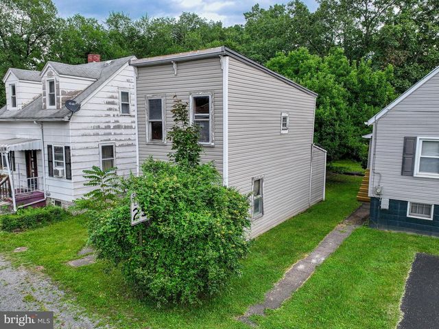 14716 HOWARD ST, Cresaptown, MD 21502