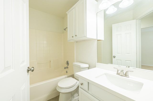 3807 Snowdance Court, College Station, TX 77845