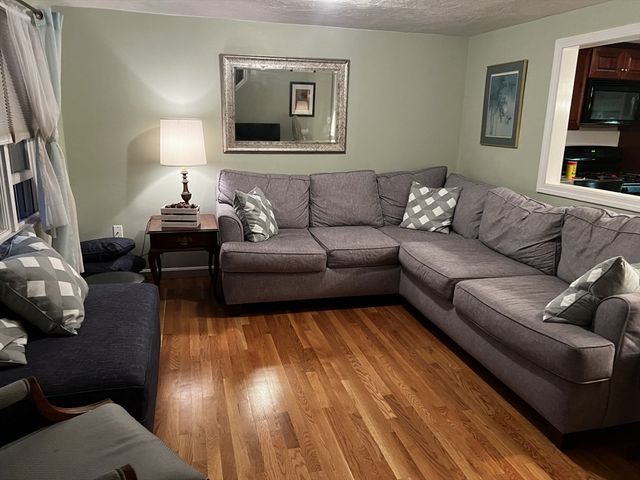 11 Old Mouth Rd, Scituate, MA 02066