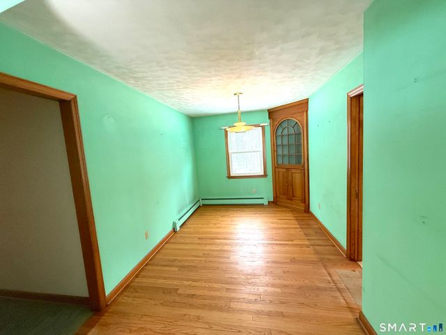 560 Torringford East Street, New Hartford, CT 06790