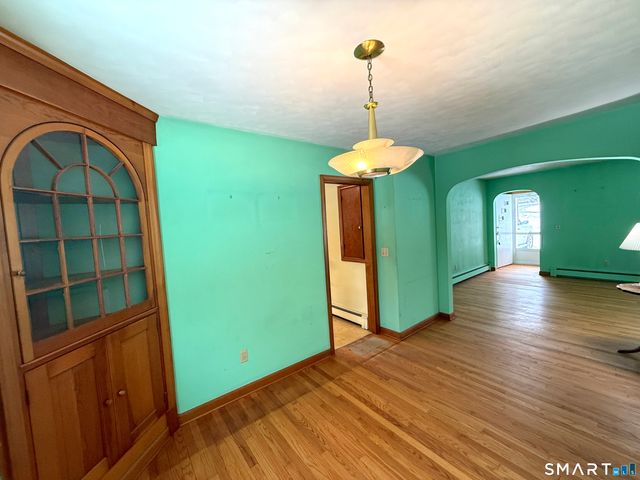 560 Torringford East Street, New Hartford, CT 06790