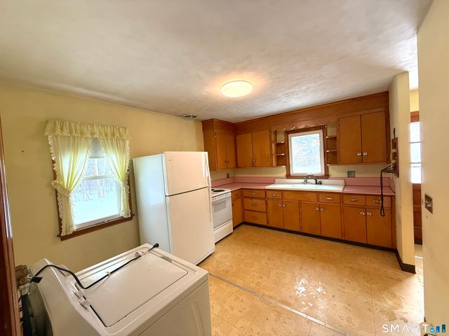 560 Torringford East Street, New Hartford, CT 06790