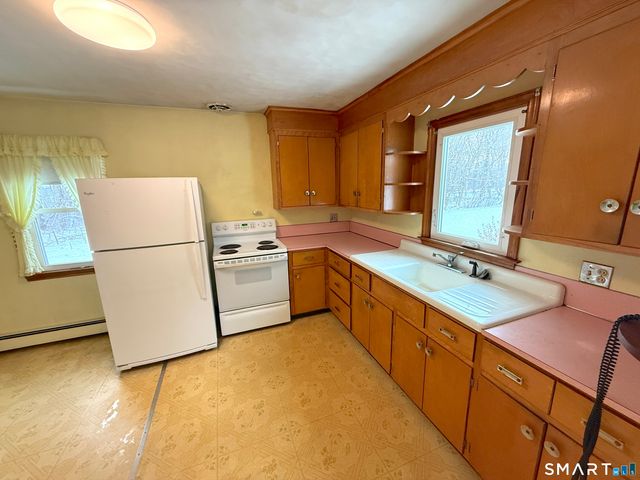 560 Torringford East Street, New Hartford, CT 06790