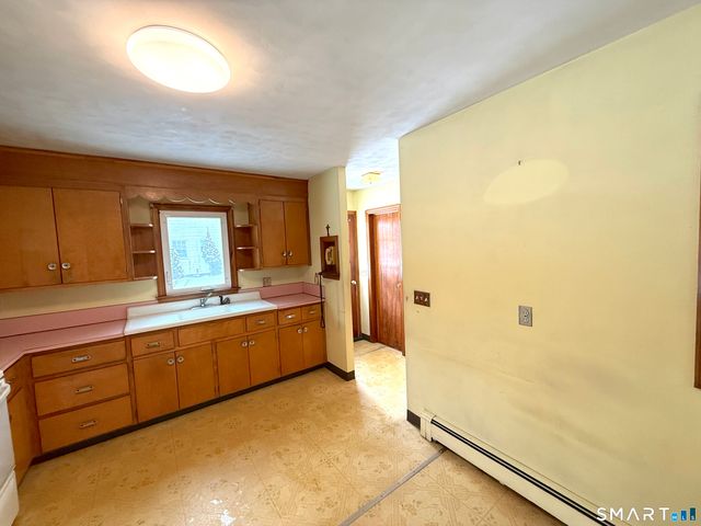 560 Torringford East Street, New Hartford, CT 06790