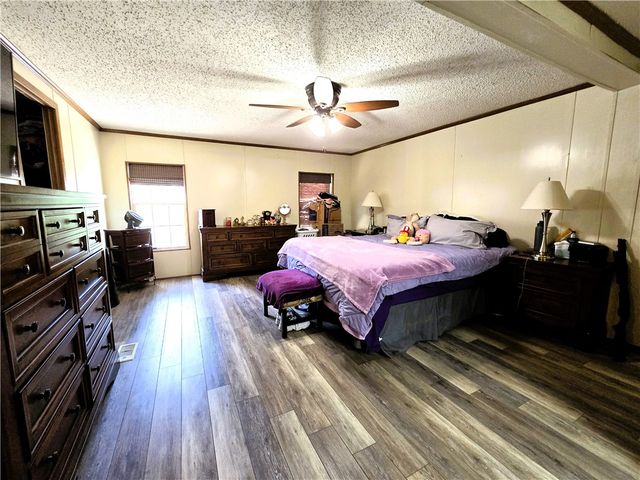 12685 N Billingsley Road, Prairie Grove, AR 72753