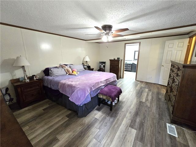 12685 N Billingsley Road, Prairie Grove, AR 72753