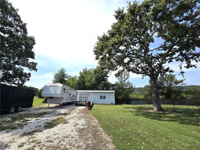 12685 N Billingsley Road, Prairie Grove, AR 72753