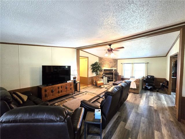 12685 N Billingsley Road, Prairie Grove, AR 72753