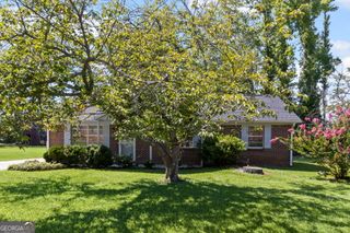 6 Windsong Drive, Newnan, GA 30265