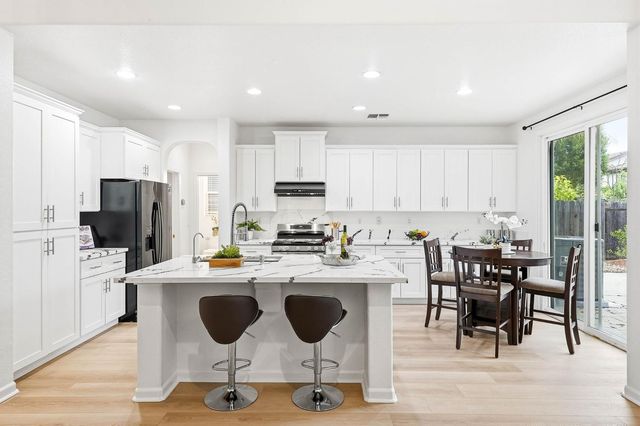10133 Lofton Way, Elk Grove, CA 95757