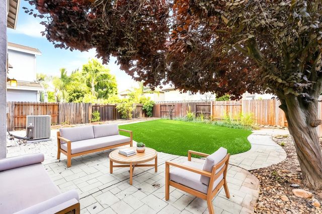 10133 Lofton Way, Elk Grove, CA 95757