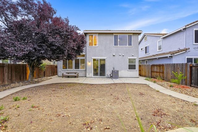 10133 Lofton Way, Elk Grove, CA 95757