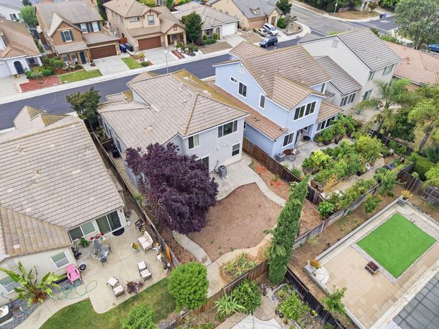 10133 Lofton Way, Elk Grove, CA 95757