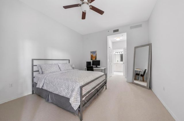 804 E Windward Way 111, Lantana, FL 33462