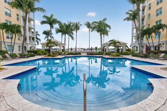 804 E Windward Way 111, Lantana, FL 33462