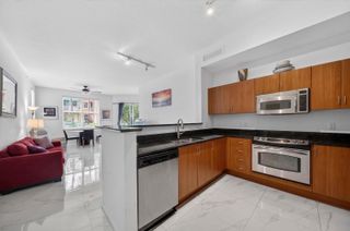 804 E Windward Way 111, Lantana, FL 33462
