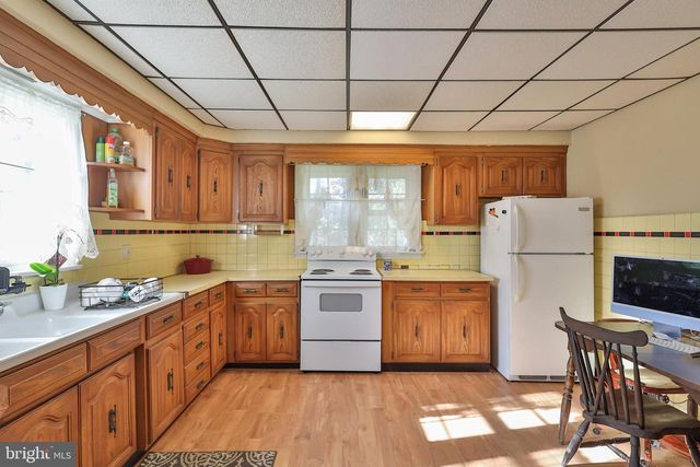 3120 N RUCH ST, Whitehall, PA 18052