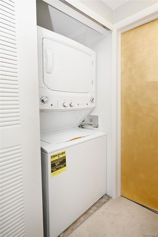 2421 Samoset Road, Royal Oak, MI 48073