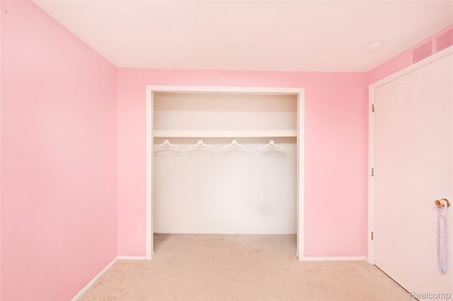 2421 Samoset Road, Royal Oak, MI 48073