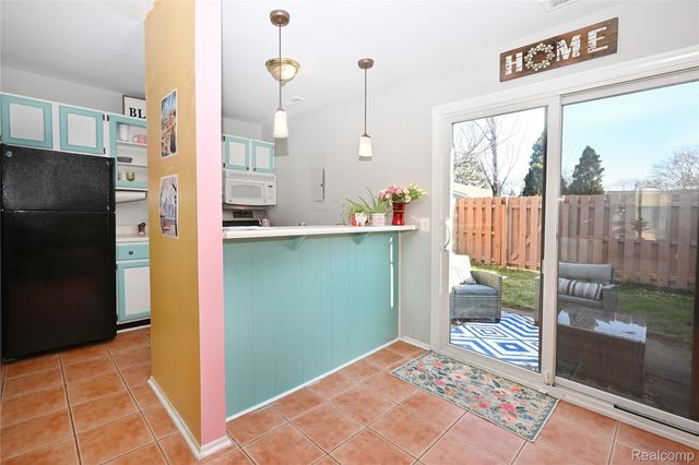 2421 Samoset Road, Royal Oak, MI 48073