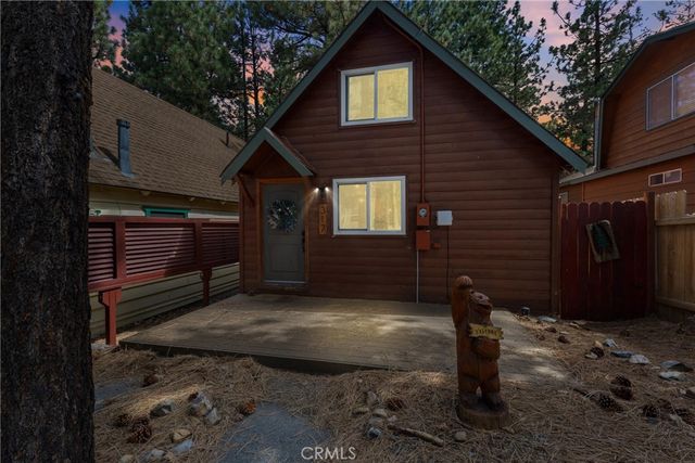 317 Moreno, Sugarloaf, CA 92386