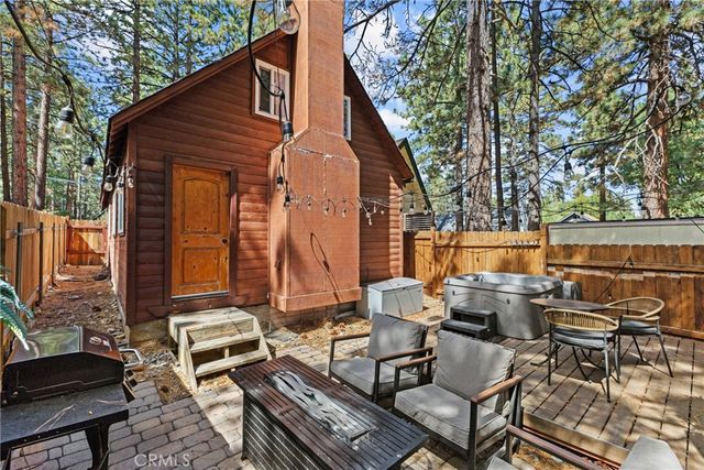 317 Moreno, Sugarloaf, CA 92386