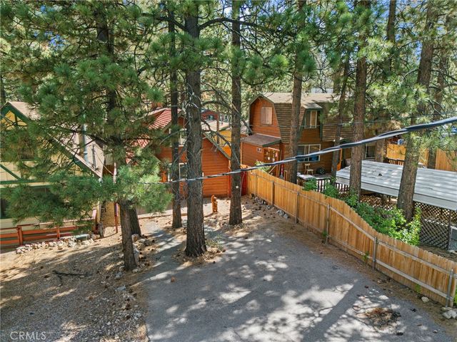 317 Moreno, Sugarloaf, CA 92386