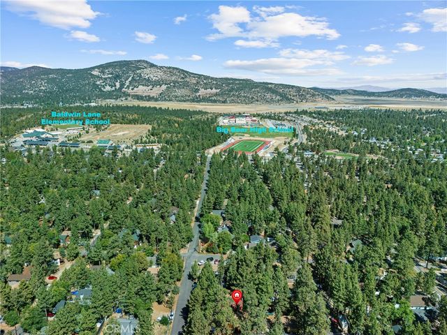 317 Moreno, Sugarloaf, CA 92386