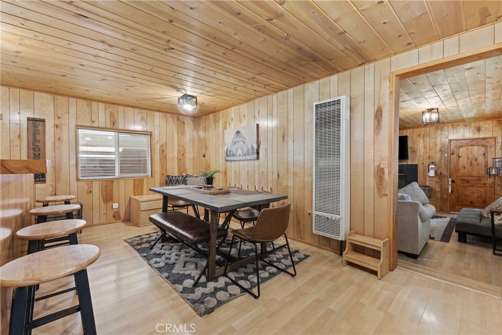 317 Moreno, Sugarloaf, CA 92386