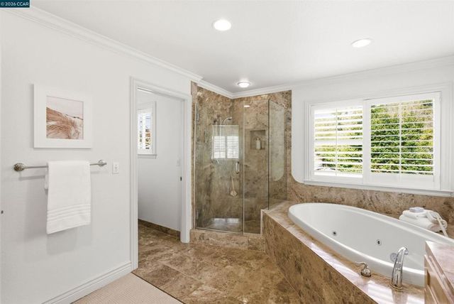 82 Sleepy Hollow Ln, Orinda, CA 94563