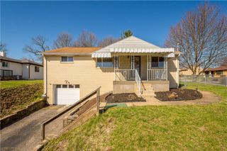 2204 Wilma Dr, Robinson Twp, PA 15108